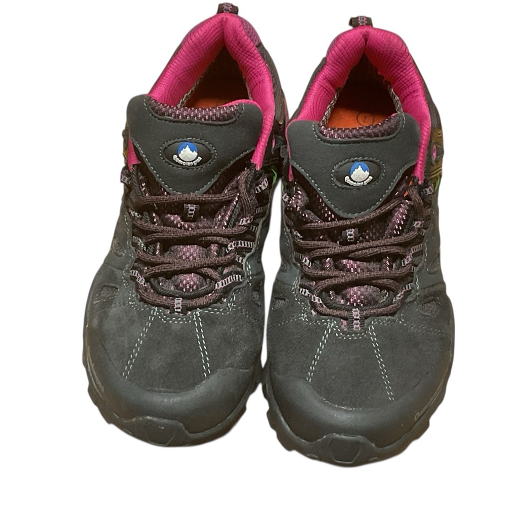 Women's Black and Pink Athletic Shoes